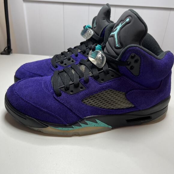 Size 11 - Jordan 5 Retro Alternate Grape 2020 - Picture 1 of 8